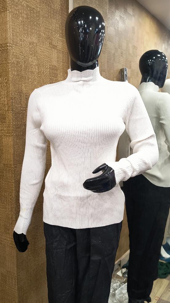 Women?s Semi Top